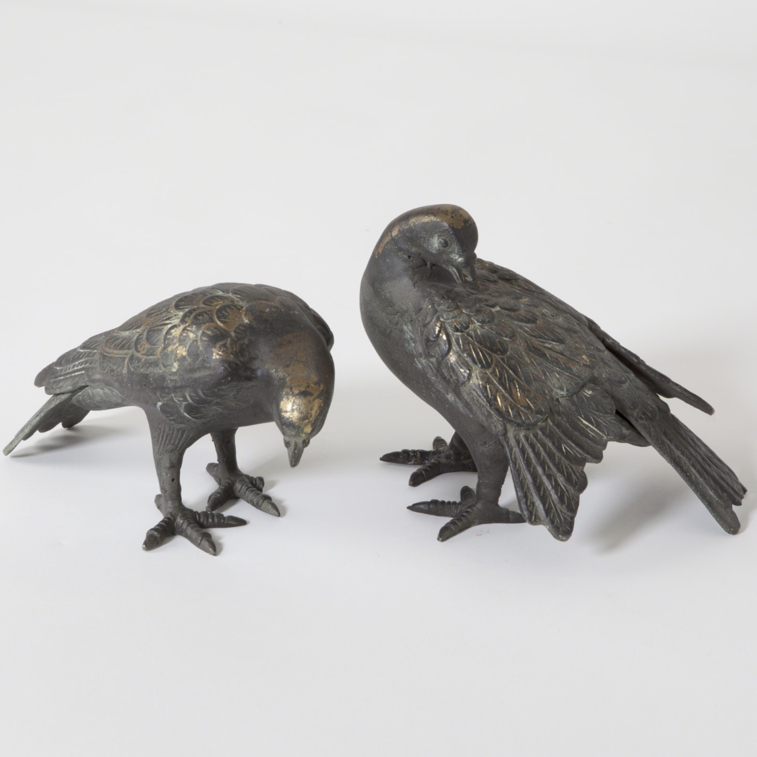 Aged Gold Leaf Dove