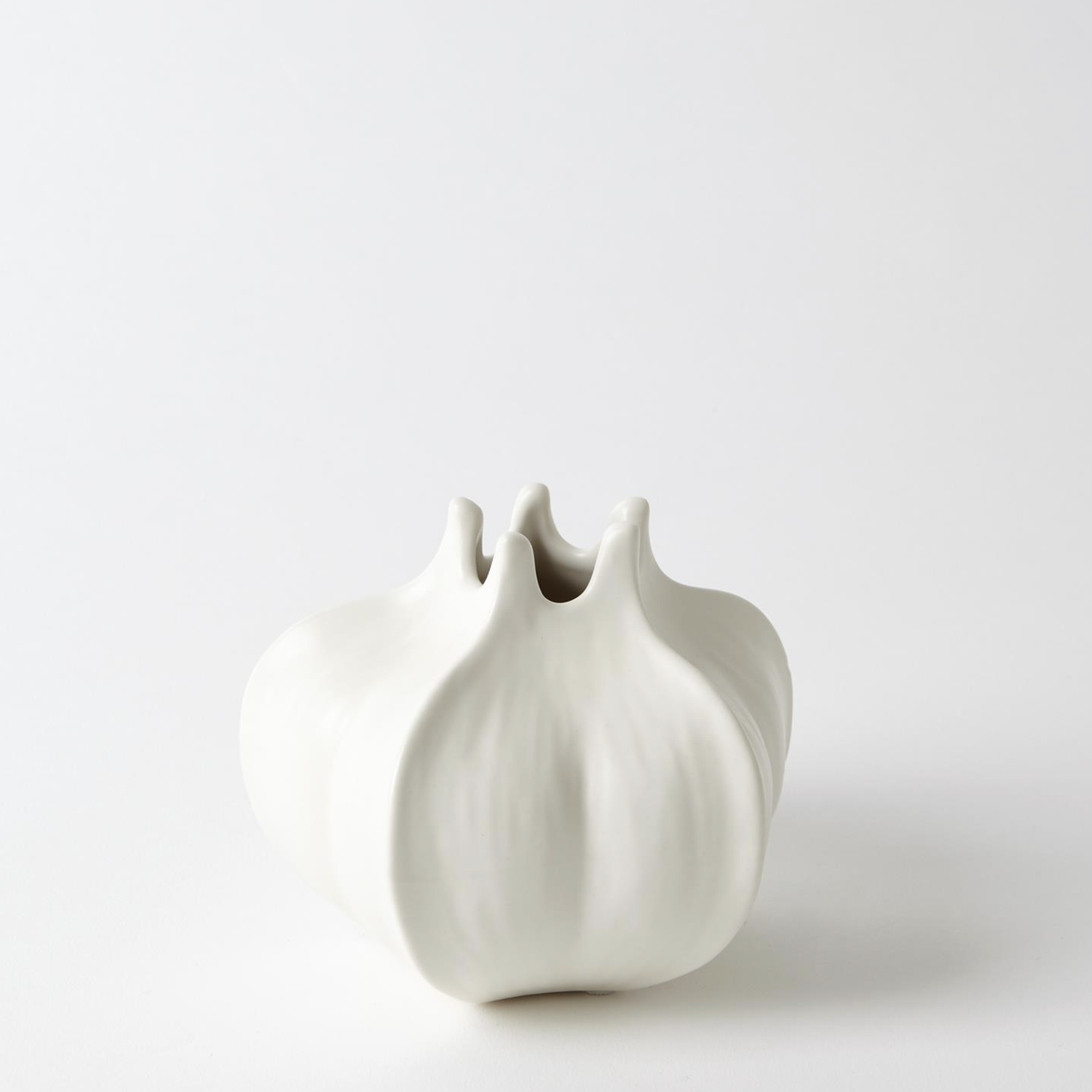 Star Fruit Vase, 5"dia x 4"h
